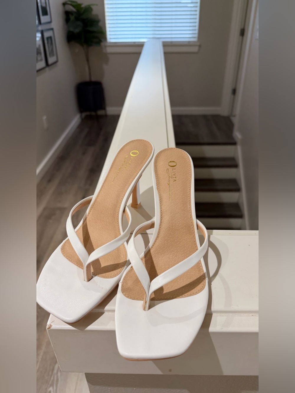 Olivia Ferguson White Leather Square-Toe Thong Heels